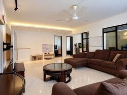 Blk 205 Pasir Ris Street 21 (Pasir Ris), HDB Executive #635584531